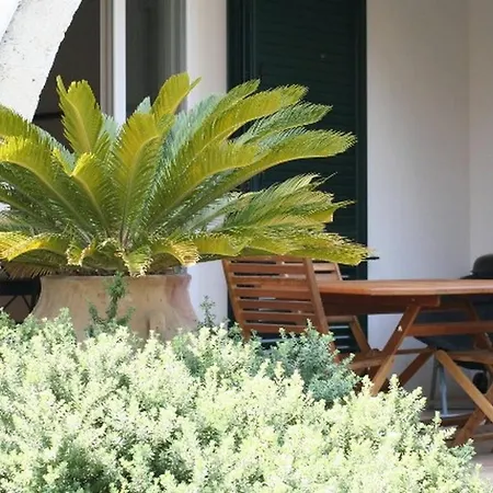 Apartment 3 With Pool And Sea View Santa Maria al Bagno