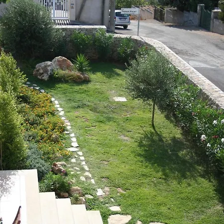 3 With Pool And Sea View *